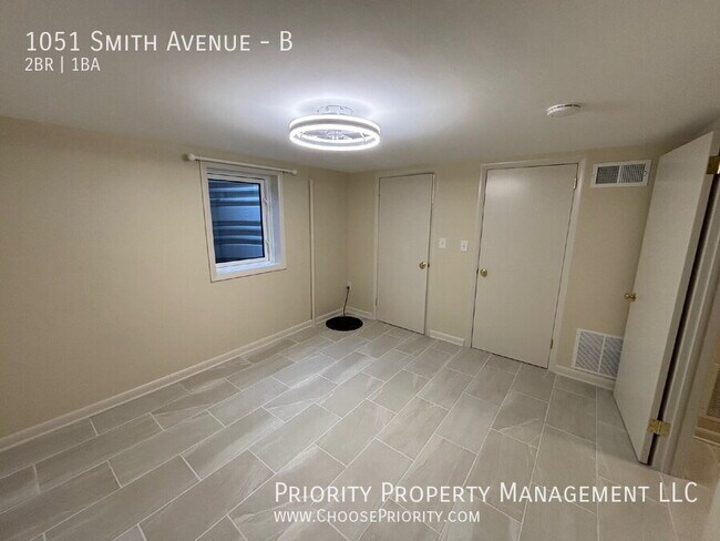 Building Photo - 1051 Smith Ave