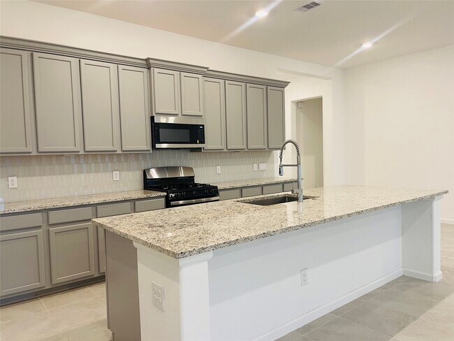 Building Photo - 3708 Rock Ledge Dr