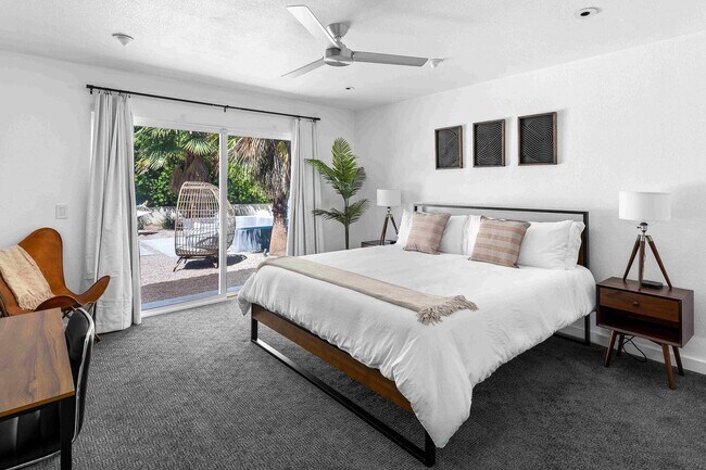 Building Photo - Luxury Oasis with Pool in Palm Springs (Monthly Only - No Long Term)