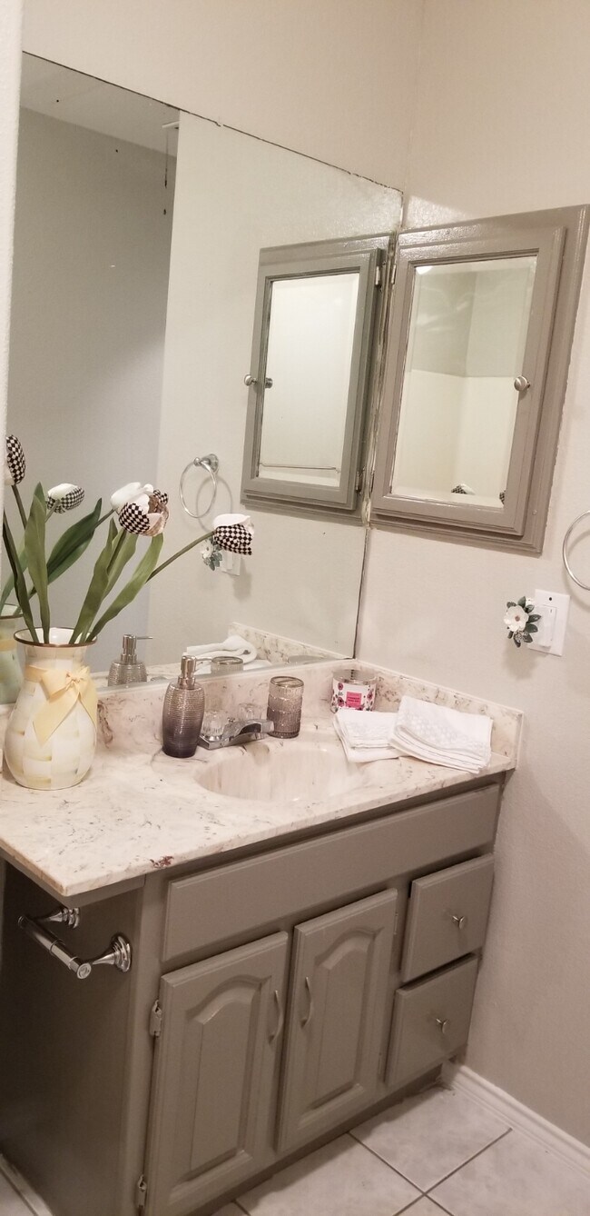 Building Photo - Caffery