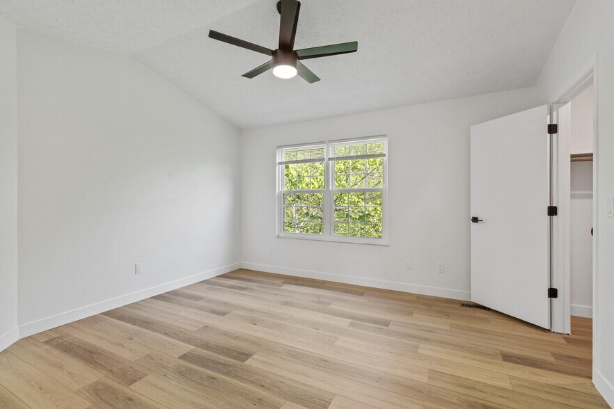 Building Photo - 698 Slate Hollow Ct