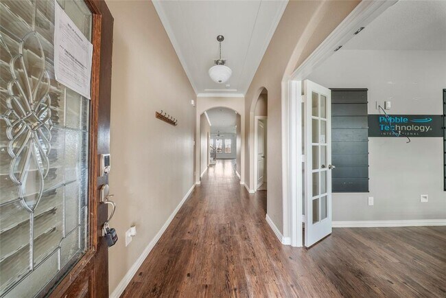 Building Photo - 3306 Benbrook Springs Ln