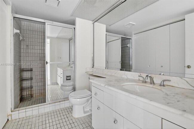 Building Photo - 19707 Turnberry Way