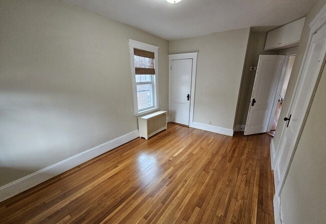 Building Photo - 82 Walnut St