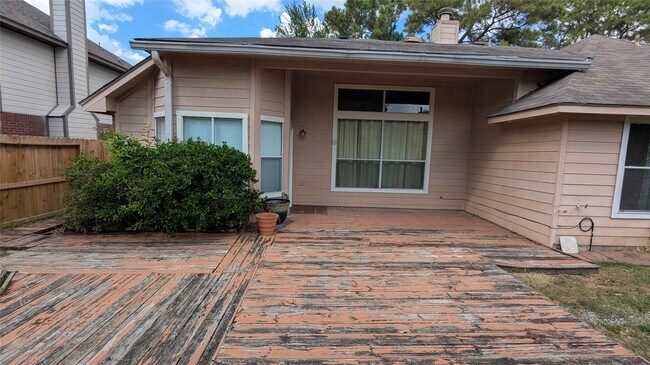 Building Photo - 18319 N Willow Bluff Rd