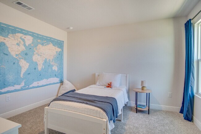 Building Photo - Modern 4BR/3BA Home with Loft, Spacious Yard & Blackwater Reserve Resort-Style Amenities-Now offe...