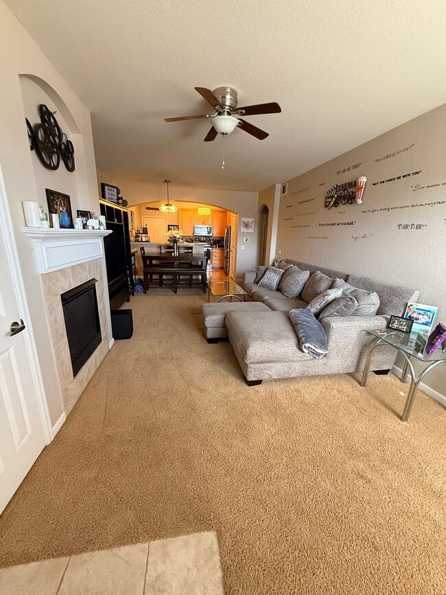 Building Photo - Beautifully Maintained 2BR Townhome in Prime Broomfield Location