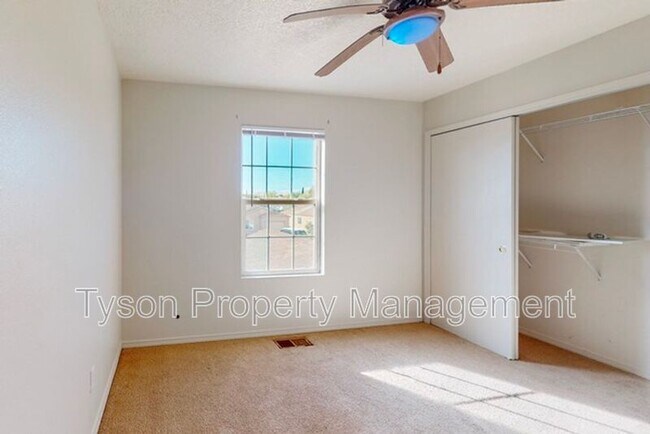 Building Photo - 1934 Tierra De La Luna Dr SW