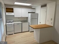 Building Photo - 26 S Monroe Rd