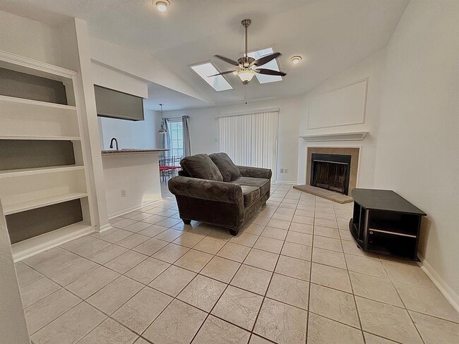 Building Photo - 2120 El Paseo St