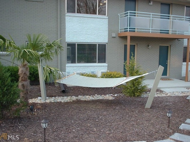 Building Photo - 3046 Briarcliff Rd NE