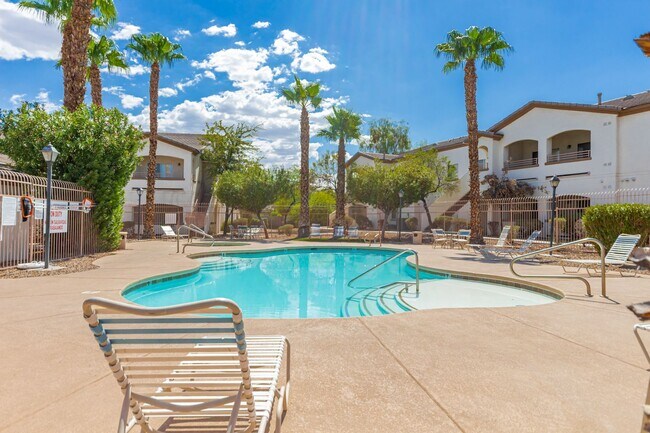 Building Photo - HCVP considered!  SAHARA & SLOAN AREA/ GAT...