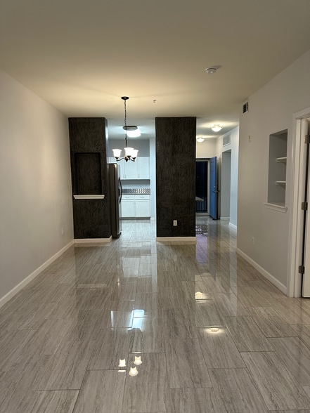 Building Photo - 2020 5th Ave S