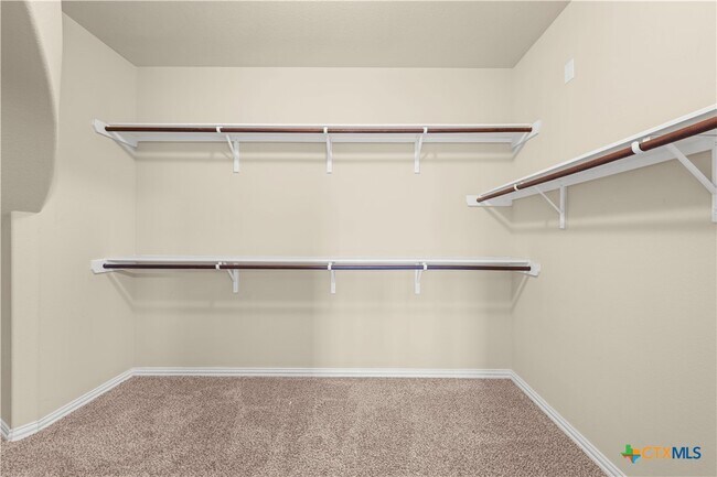 Building Photo - 625 Palmilla St
