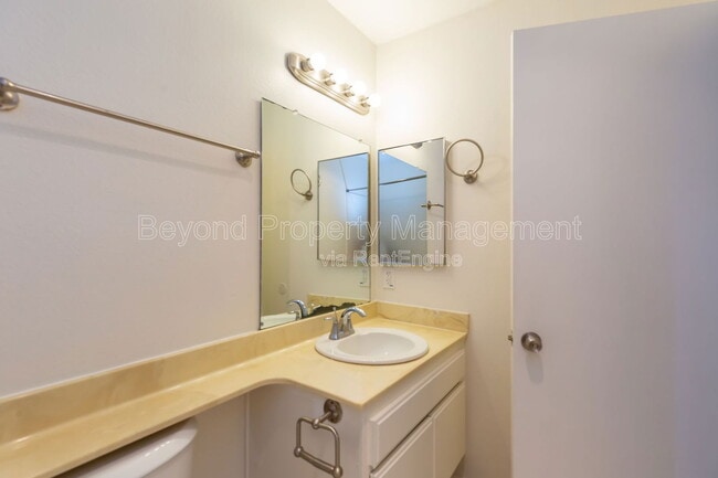 Building Photo - 7056 Park Mesa Way