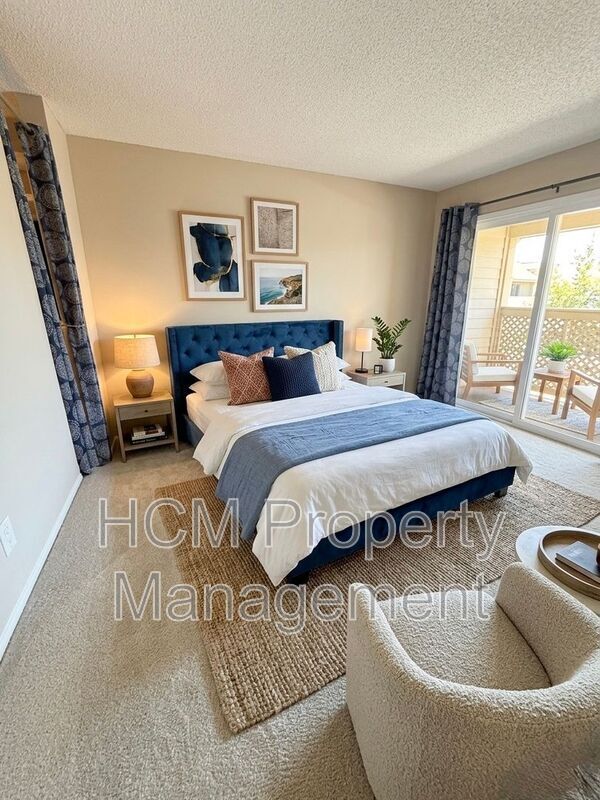 Building Photo - 4852 Cabana Dr