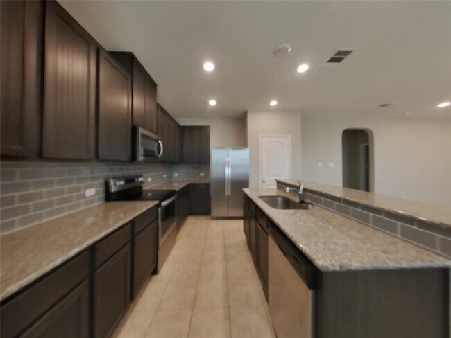Building Photo - 153 Ella Marie Cir