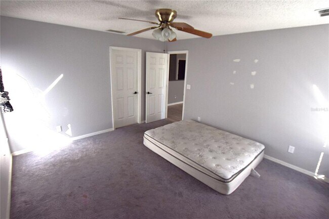 Building Photo - 500 Lake Charles Dr