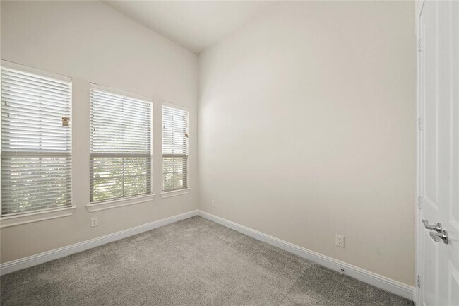 Building Photo - 2134 Ironwood Pass Dr