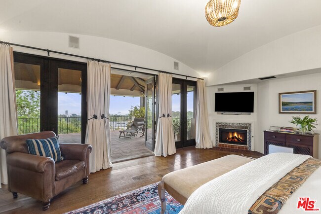 Building Photo - 361 Fordyce Rd