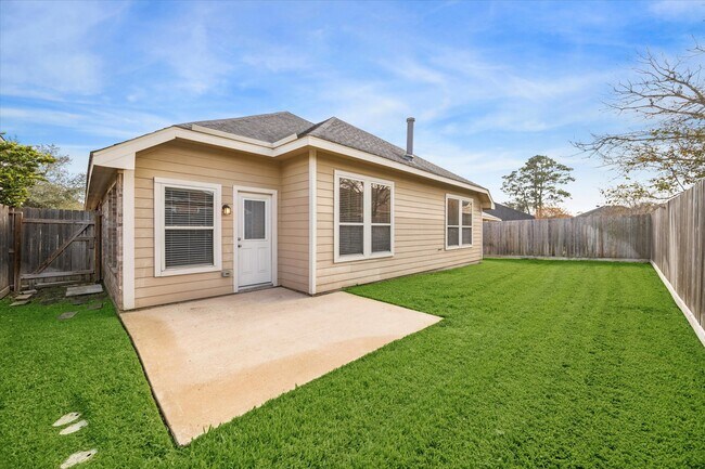 Building Photo - 19223 Fisher Ridge Ln