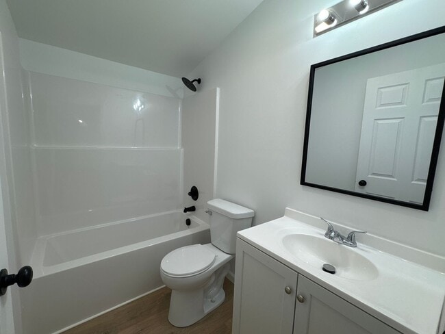 Building Photo - Newly Remodeled House in Paducah