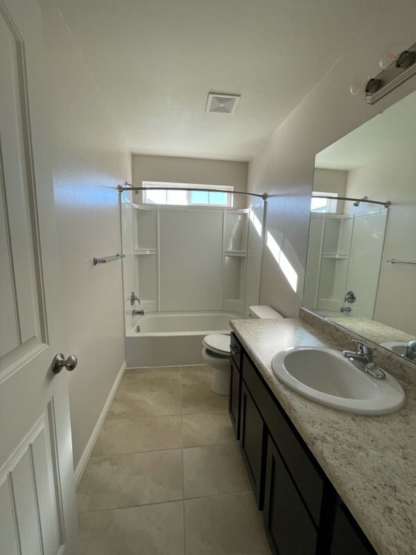 Building Photo - 1118 Stonehaven Dr