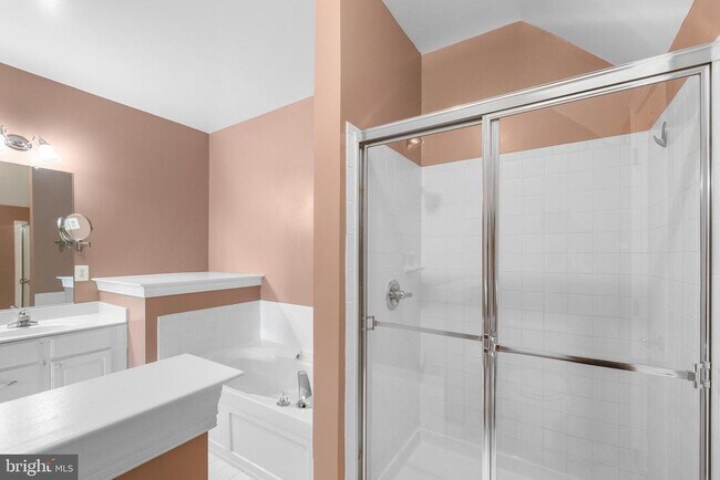 Building Photo - 5068 Minda Ct