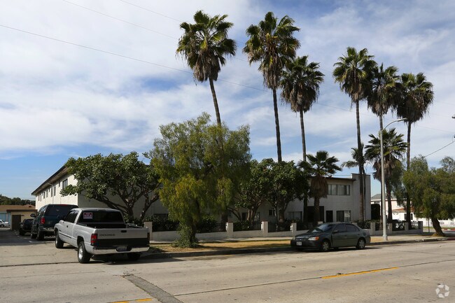 Primary Photo - 847 North King Avenue
