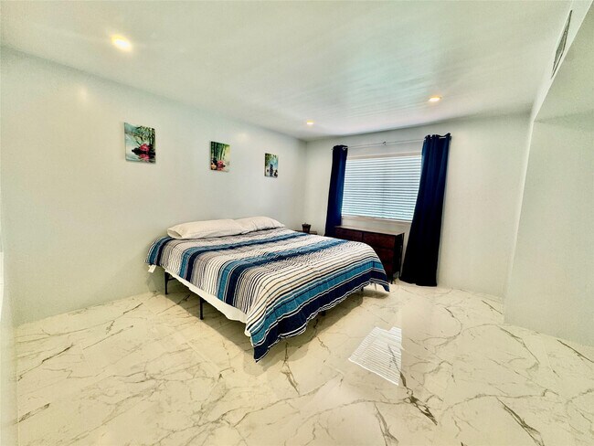 Building Photo - 4100 Tivoli Ct