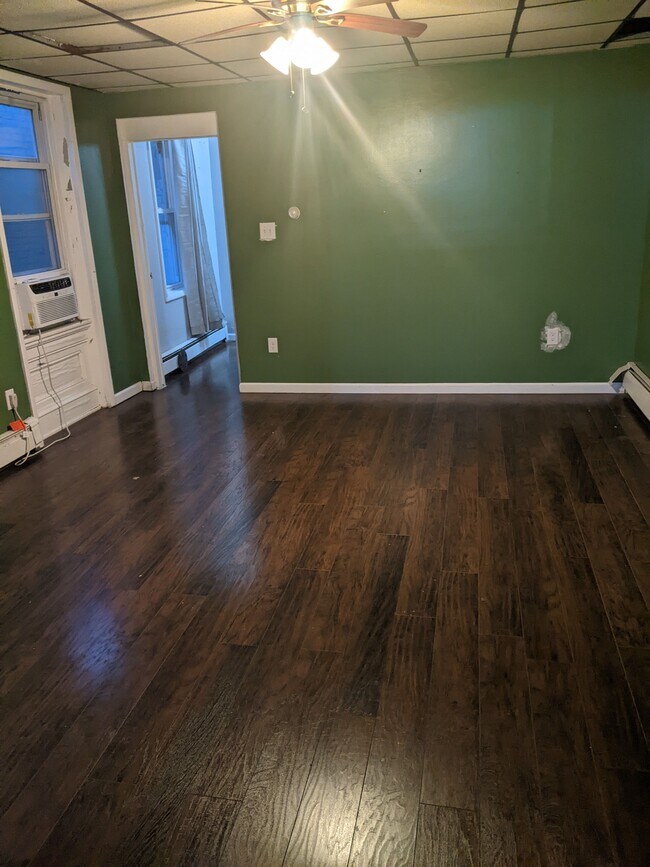 Building Photo - 345 High St