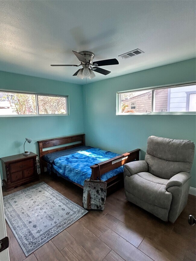 Building Photo - 30 Harbour Ln