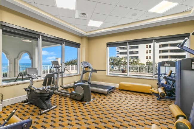 Building Photo - 5310 N Ocean Dr
