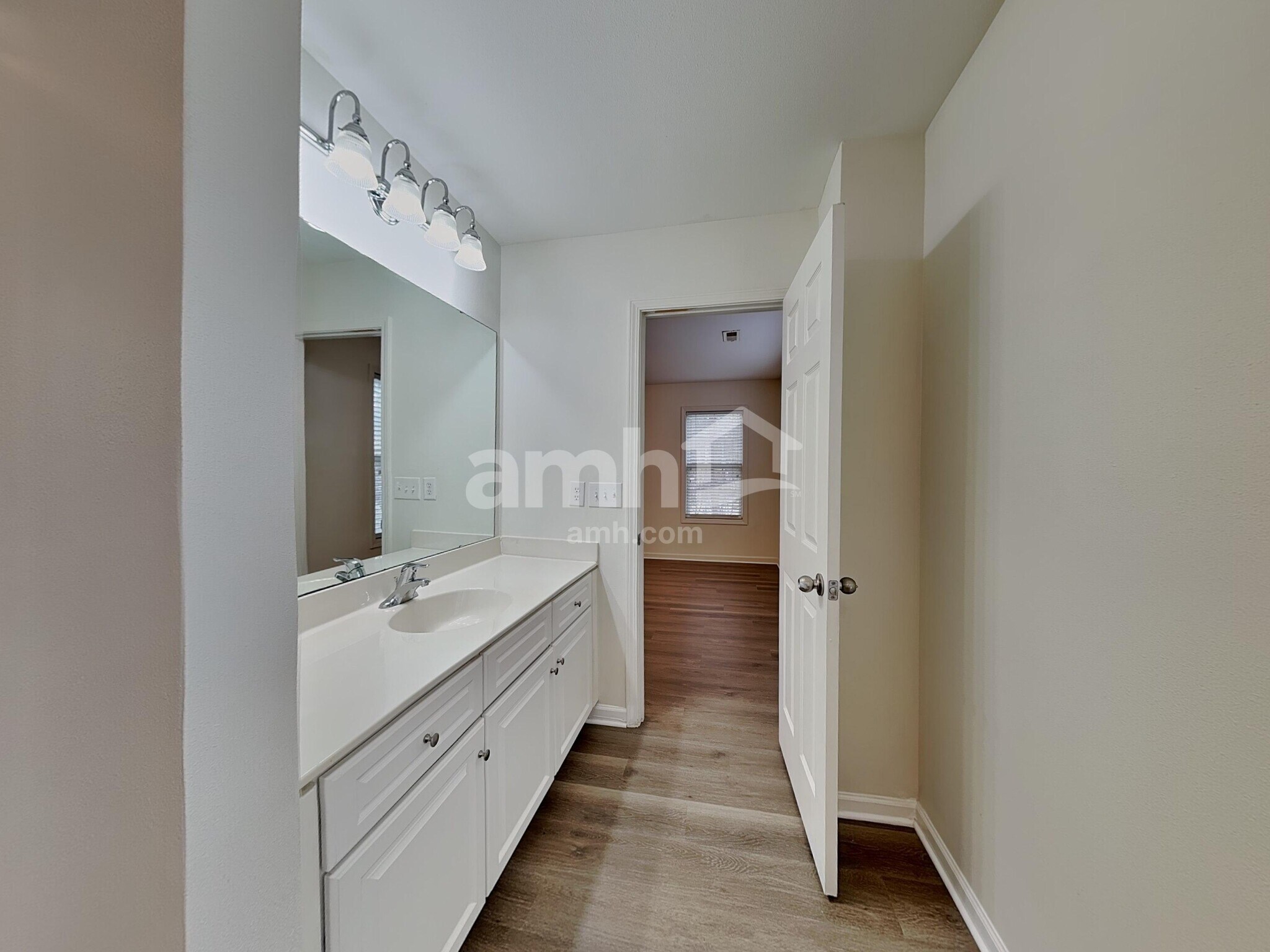 Building Photo - 440 Tortoise Ln