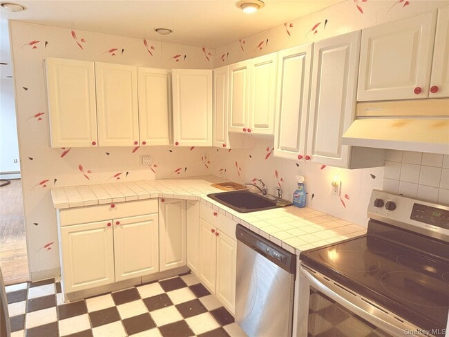 Building Photo - 92 Stone Ln