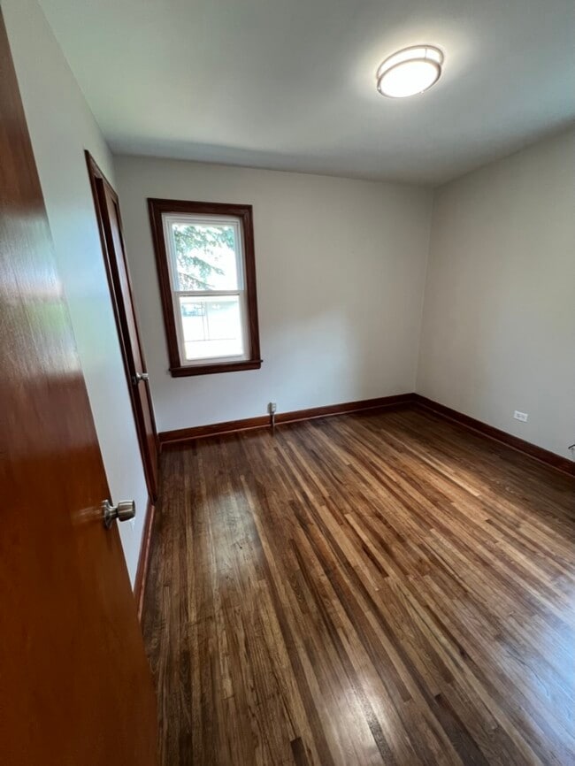 Building Photo - 10317 S Peoria St