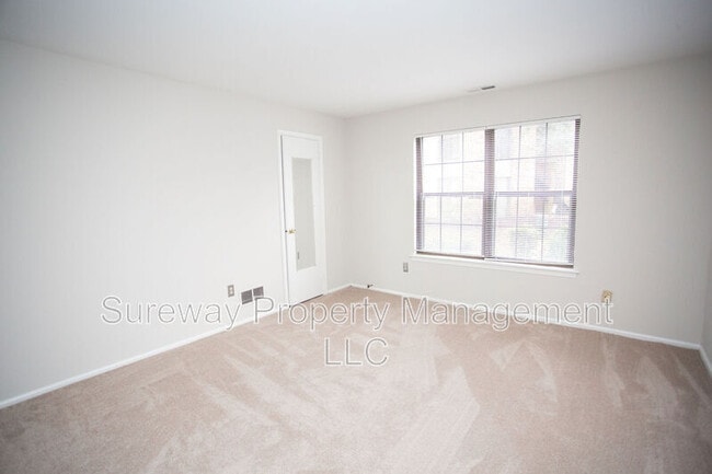 Building Photo - 159A Birchfield Ct
