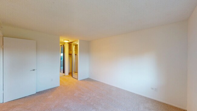 Building Photo - 400 Alameda del Prado