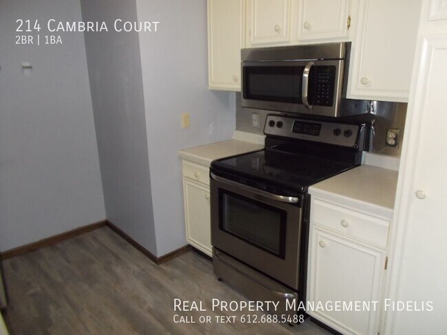 Building Photo - 2 Bedroom, 1 Bathroom Townhome in Woodbury