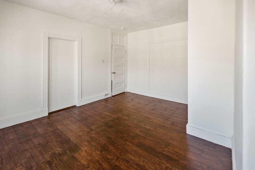 Building Photo - 866 Huntington Ave