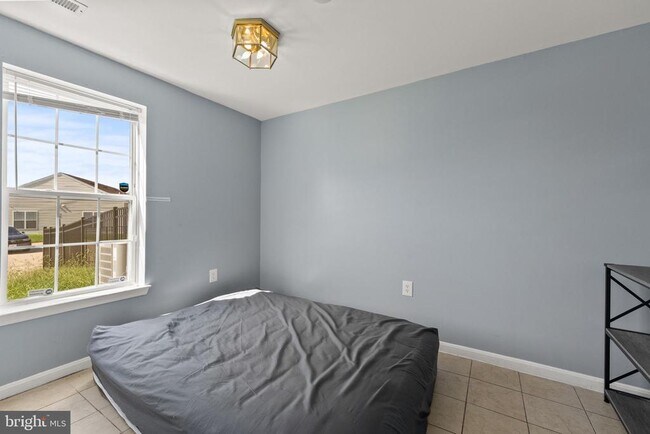Building Photo - 1830 Webster Pl SE