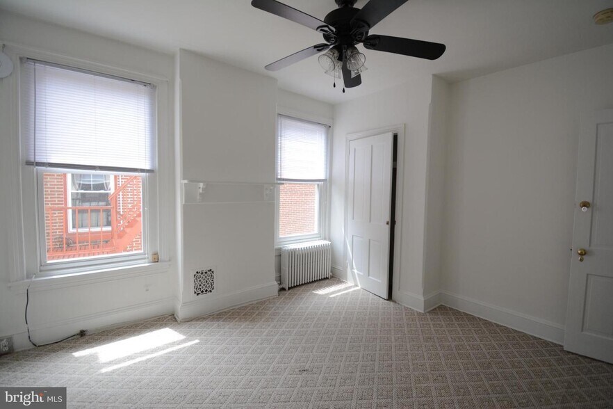 Building Photo - 435 S High St