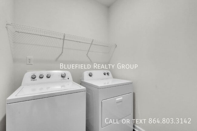Building Photo - 380 Fenwick Dr