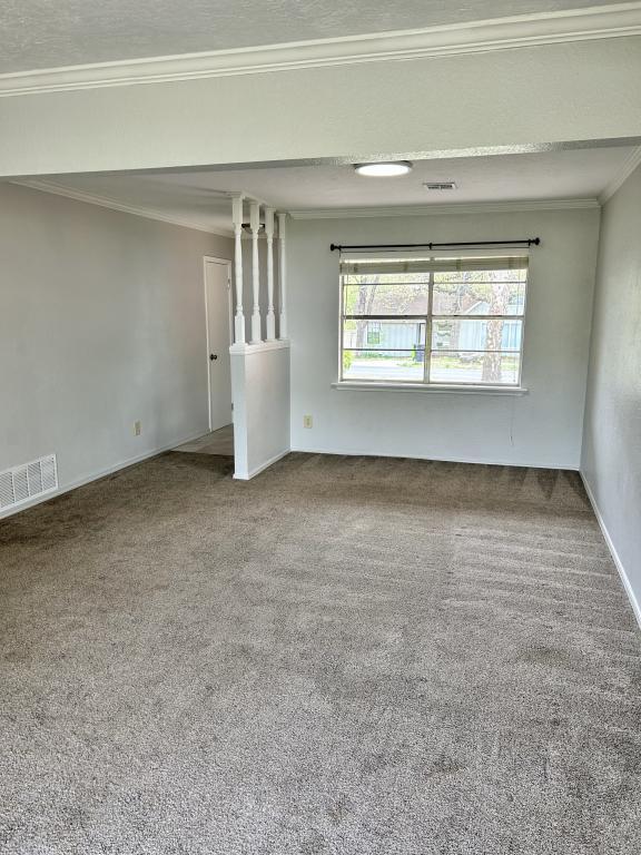 Building Photo - 424 N Webb Ave