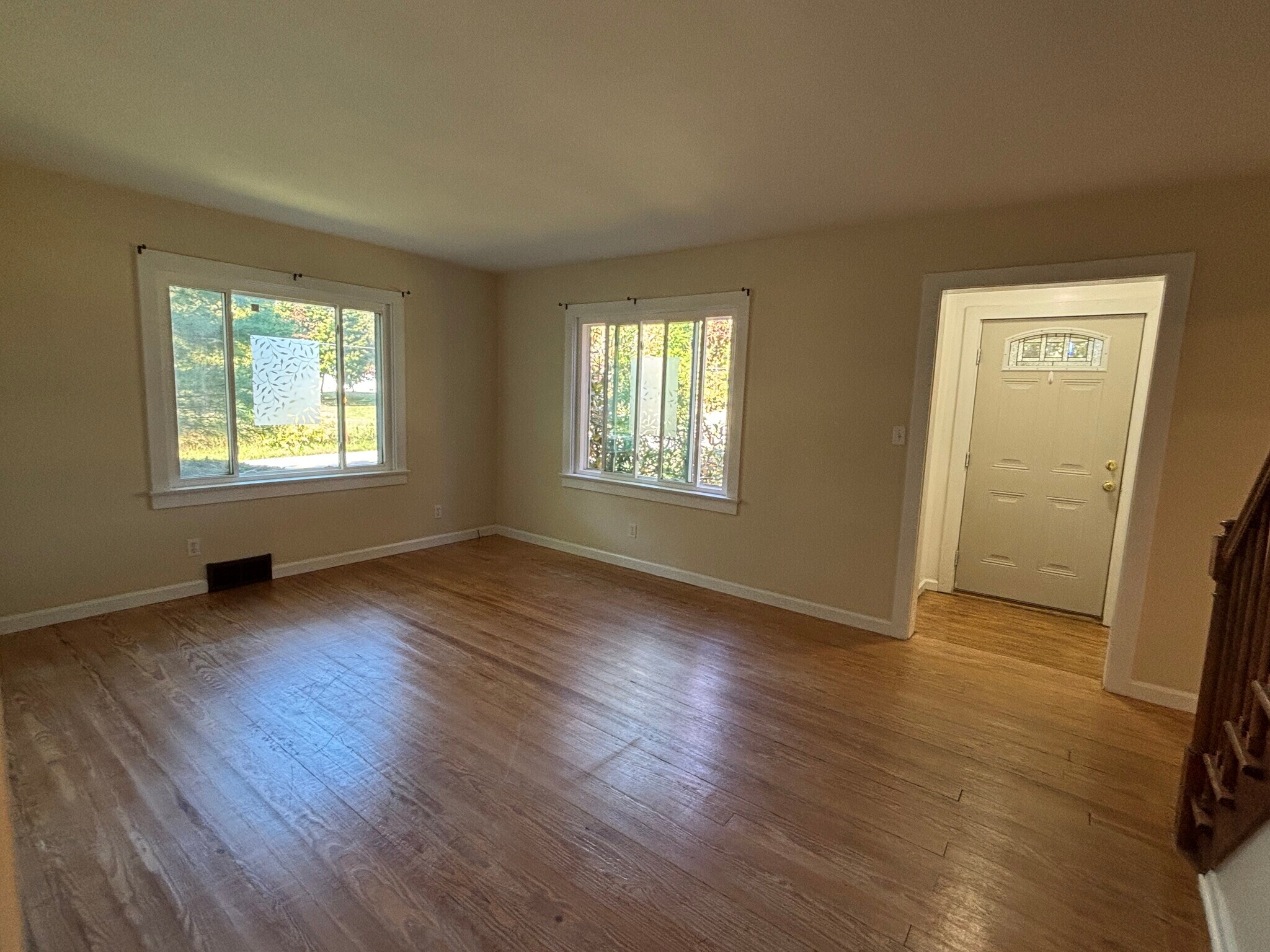Living Room View2 - 7221 Sterrettania Rd
