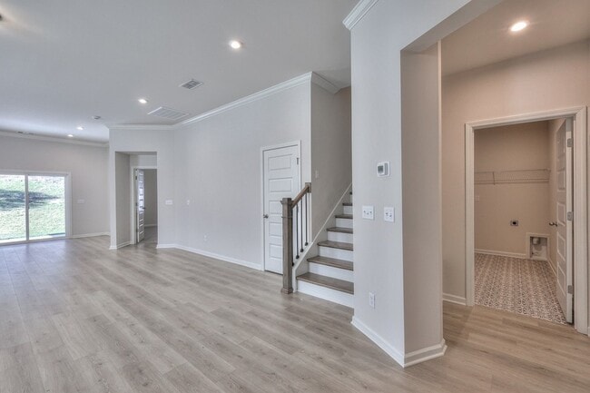 Building Photo - 1401 Autumn Leaf Ln