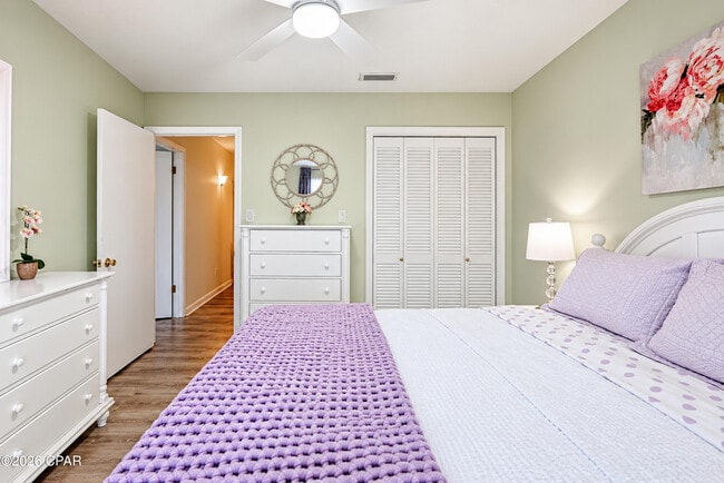 Building Photo - 4608 Sunset Dr