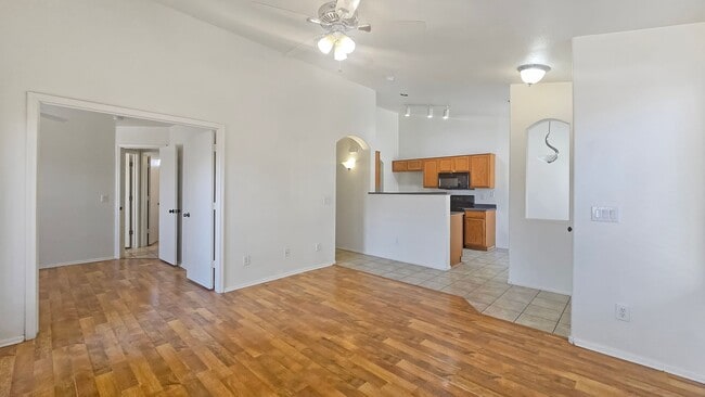 Building Photo - Great price for this Goodyear neighborhood!
