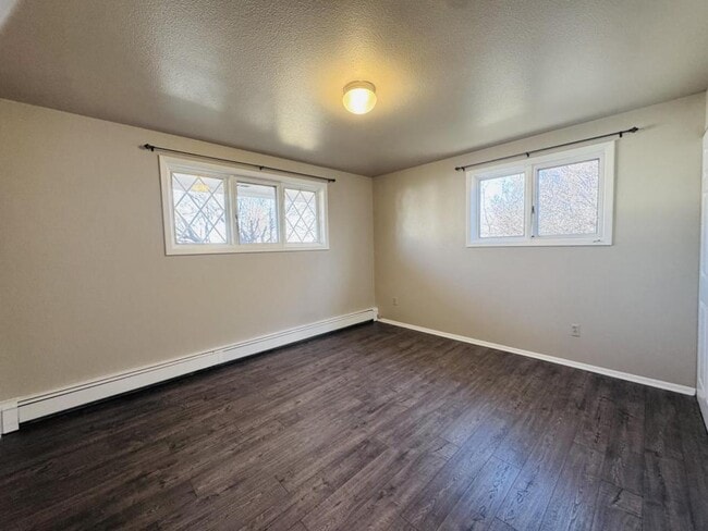 Building Photo - 1819 5th Ave