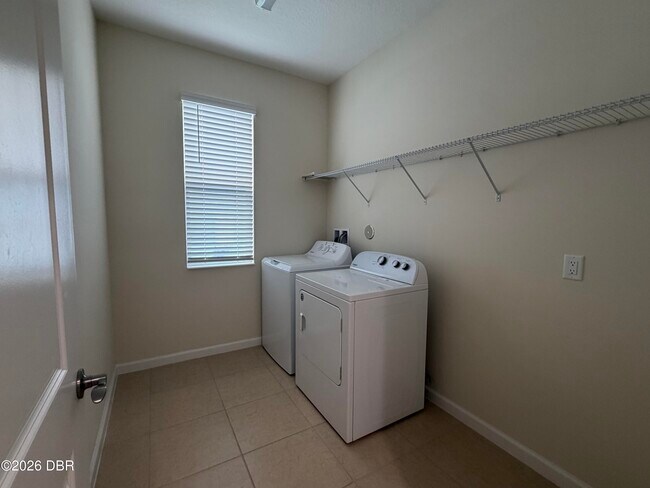 Building Photo - 229 Sandbar Ln